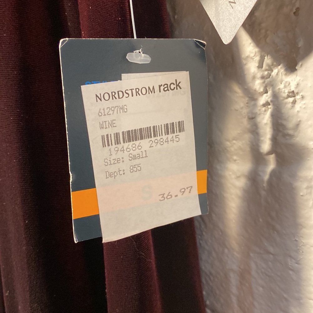 Wine colored velvet boho dress - Picture 3 of 3